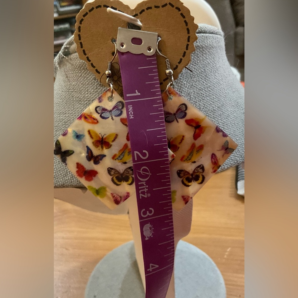 Butterfly Elegant Square Shell Dangle/Dropped Mad… - image 7